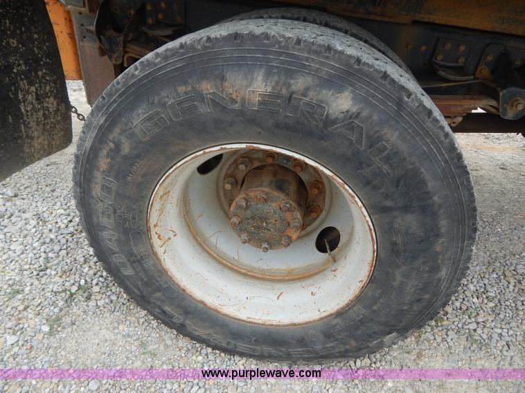 image for item G3200 1995 Chevrolet Kodiak dump truck