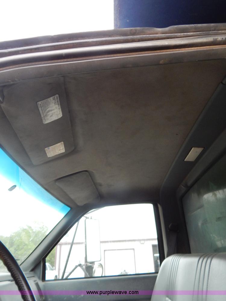 image for item G3200 1995 Chevrolet Kodiak dump truck