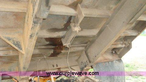 image for item G3200 1995 Chevrolet Kodiak dump truck