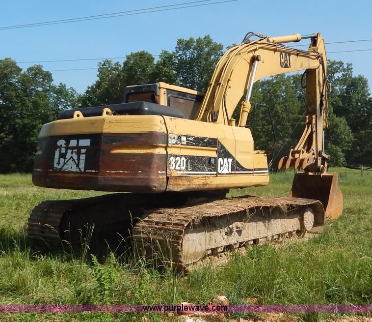 image for item G3261 1995 Caterpillar 320L excavator