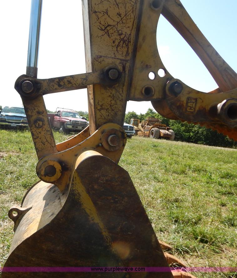 image for item G3261 1995 Caterpillar 320L excavator