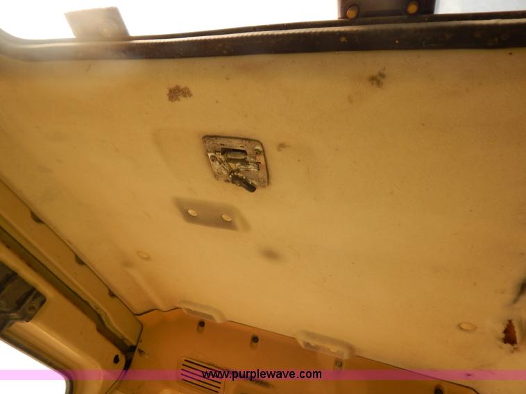 image for item G3261 1995 Caterpillar 320L excavator