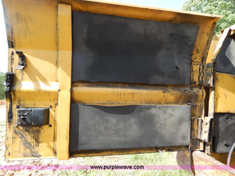 image for item G3261 1995 Caterpillar 320L excavator