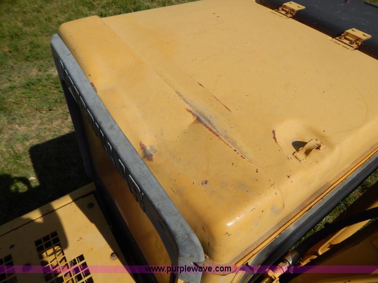 image for item G3261 1995 Caterpillar 320L excavator