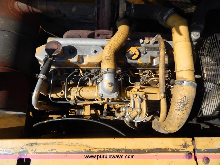 image for item G3261 1995 Caterpillar 320L excavator