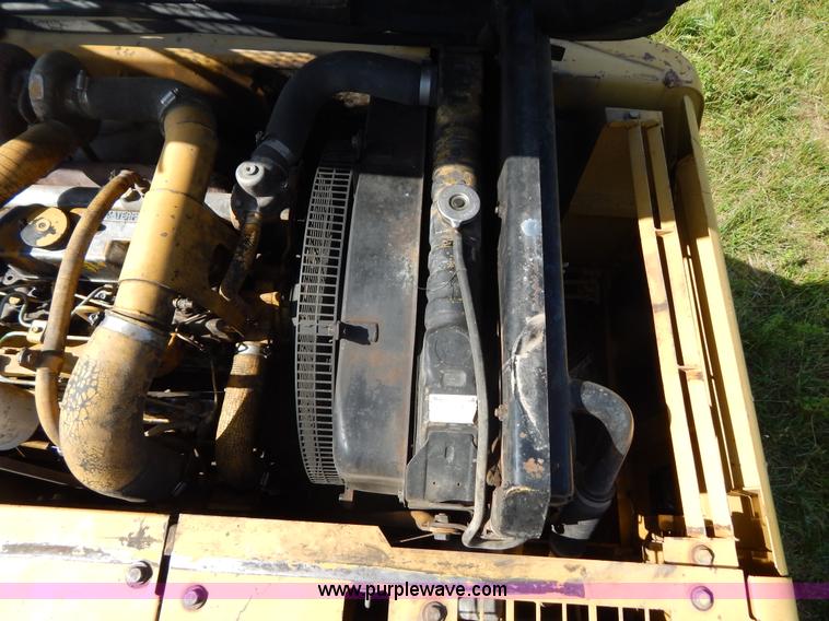 image for item G3261 1995 Caterpillar 320L excavator