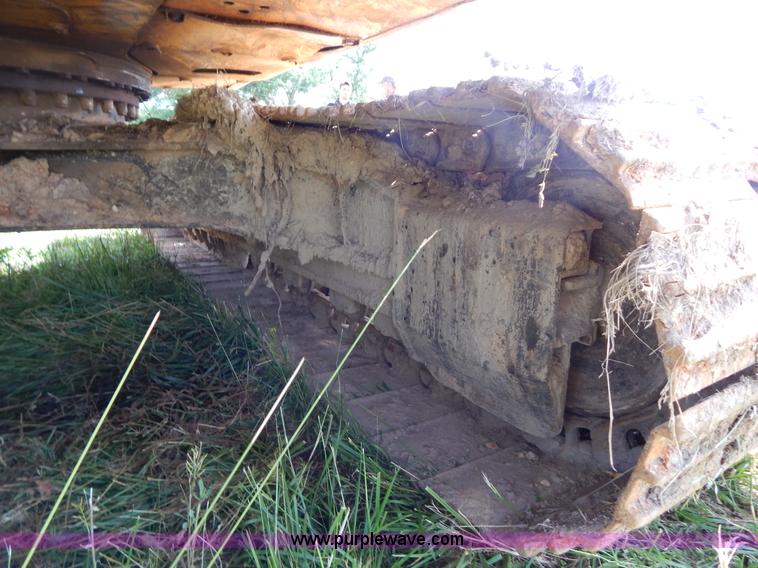 image for item G3261 1995 Caterpillar 320L excavator