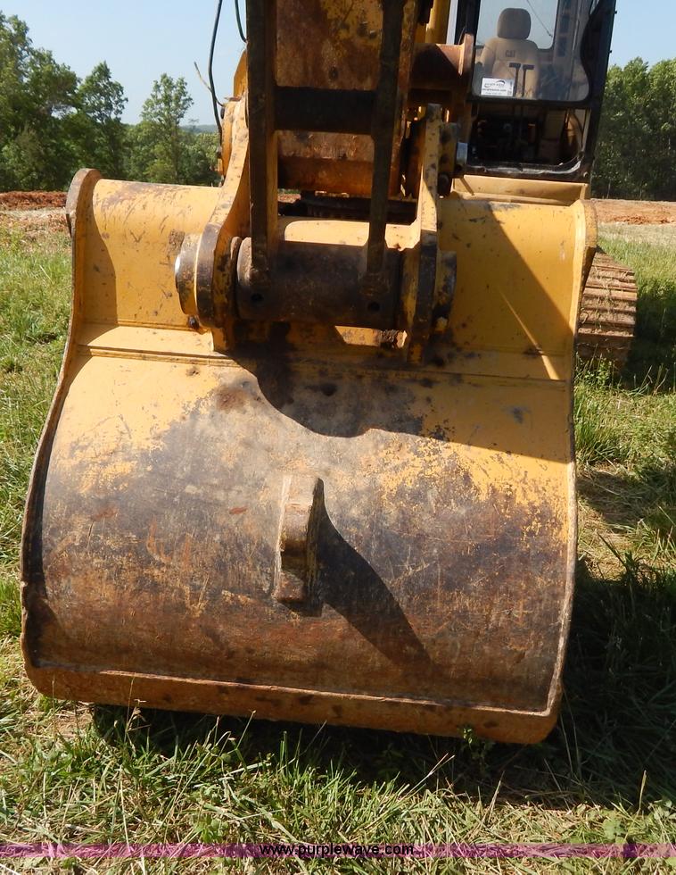 image for item G3261 1995 Caterpillar 320L excavator