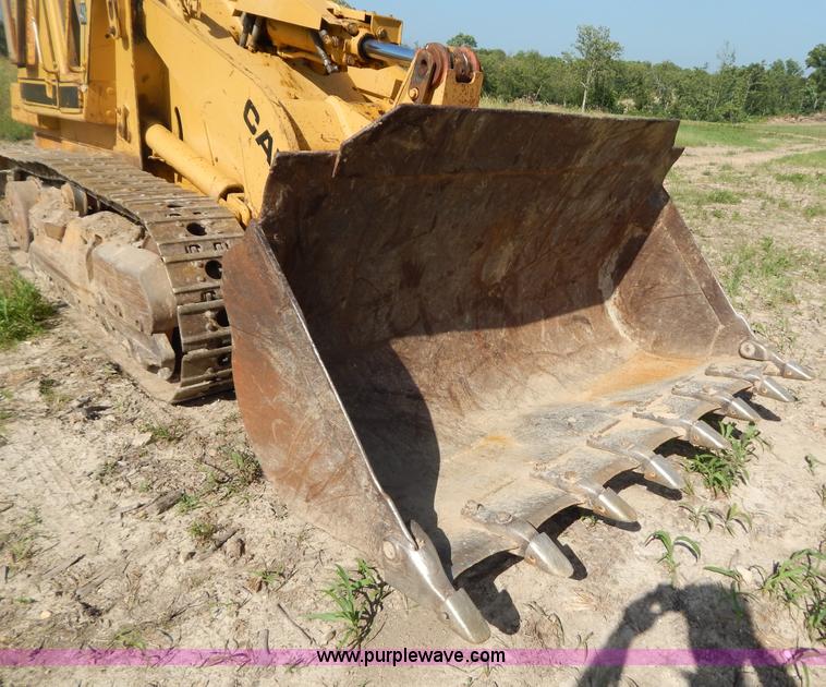 image for item G3262 1985 Caterpillar 953 track loader