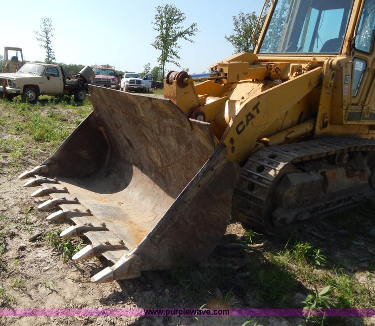 image for item G3262 1985 Caterpillar 953 track loader
