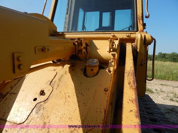 image for item G3262 1985 Caterpillar 953 track loader