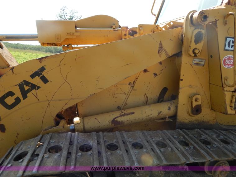 image for item G3262 1985 Caterpillar 953 track loader