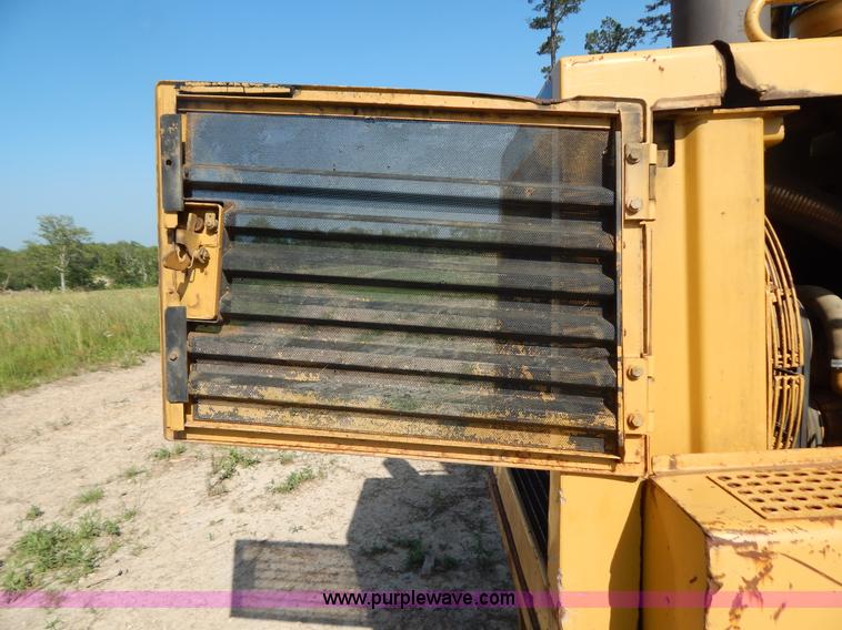 image for item G3262 1985 Caterpillar 953 track loader