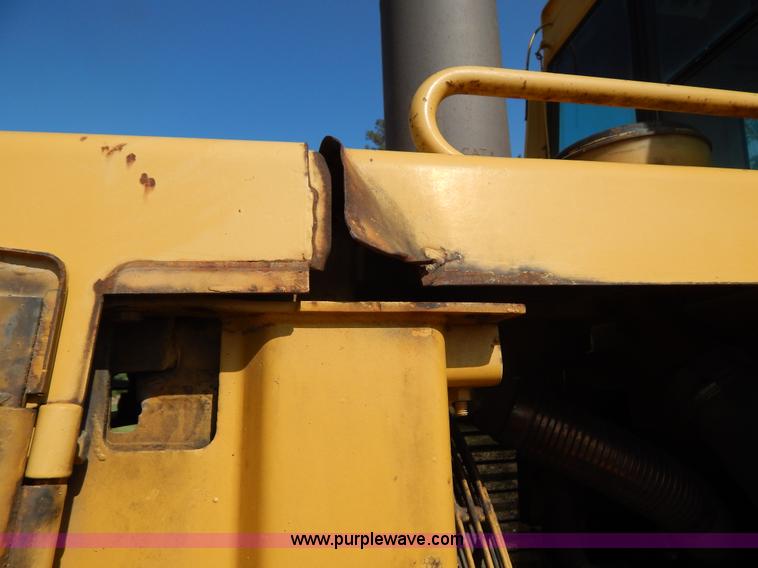image for item G3262 1985 Caterpillar 953 track loader