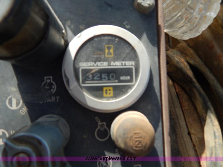 image for item G3262 1985 Caterpillar 953 track loader