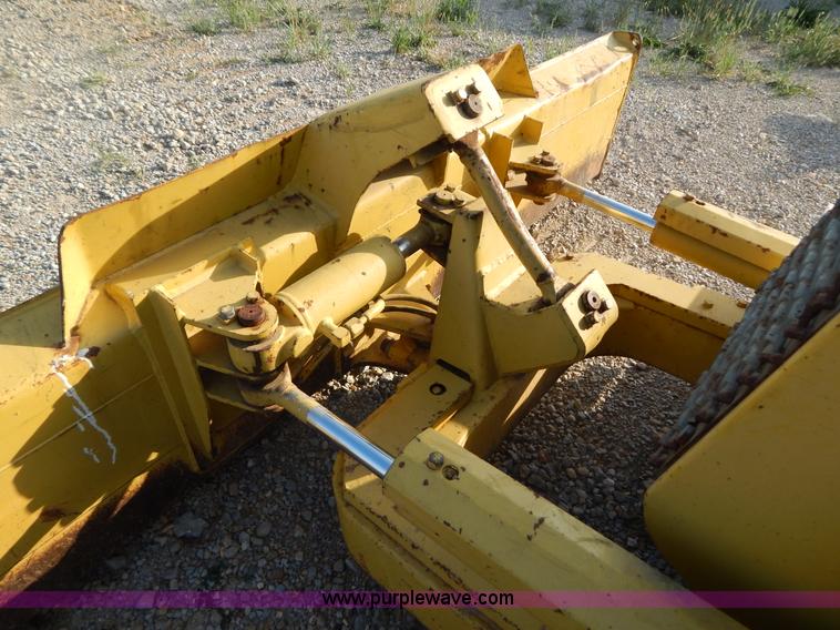 image for item G3263 Komatsu D21P-7 dozer