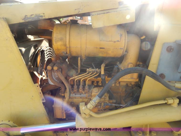 image for item G3263 Komatsu D21P-7 dozer