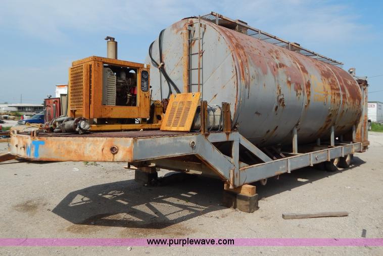 image for item G3280 Approximately 10,000 gallon portable tank