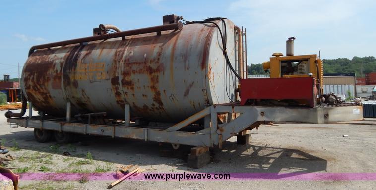 image for item G3280 Approximately 10,000 gallon portable tank