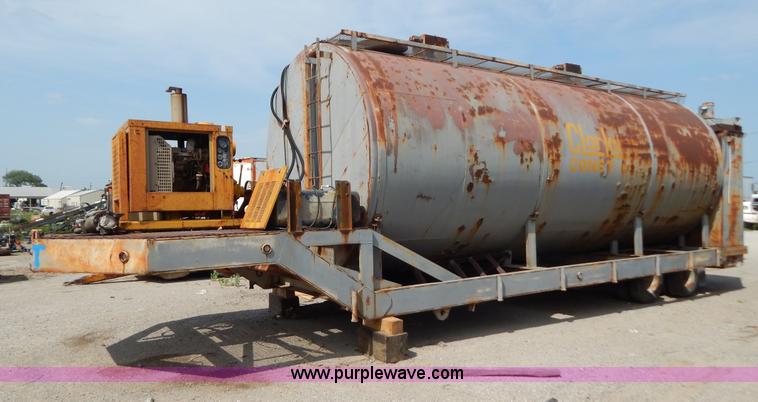 image for item G3280 Approximately 10,000 gallon portable tank