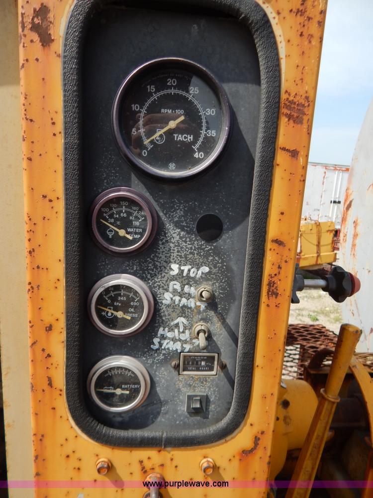 image for item G3280 Approximately 10,000 gallon portable tank