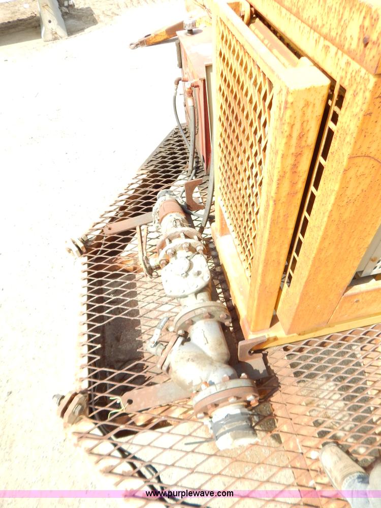 image for item G3280 Approximately 10,000 gallon portable tank