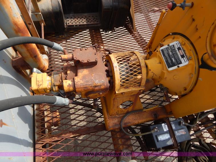 image for item G3280 Approximately 10,000 gallon portable tank