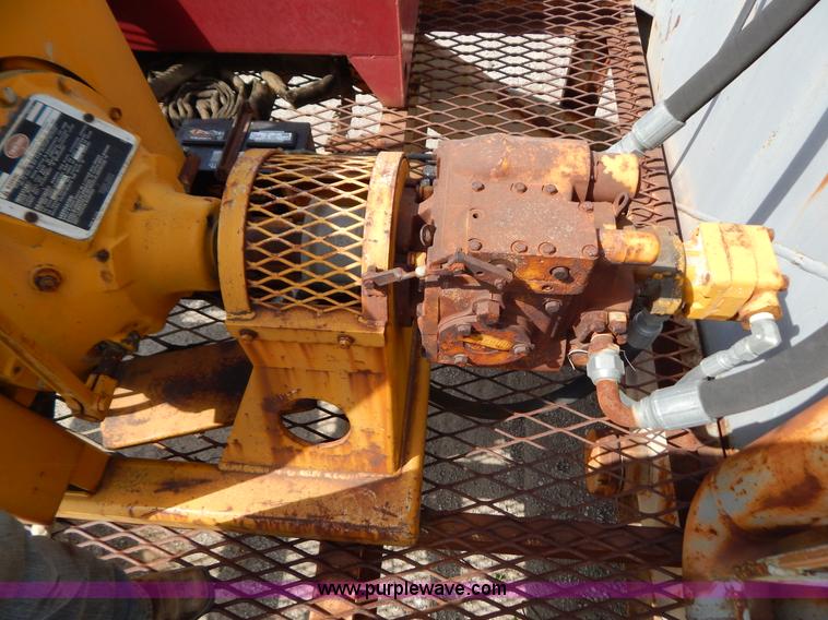 image for item G3280 Approximately 10,000 gallon portable tank