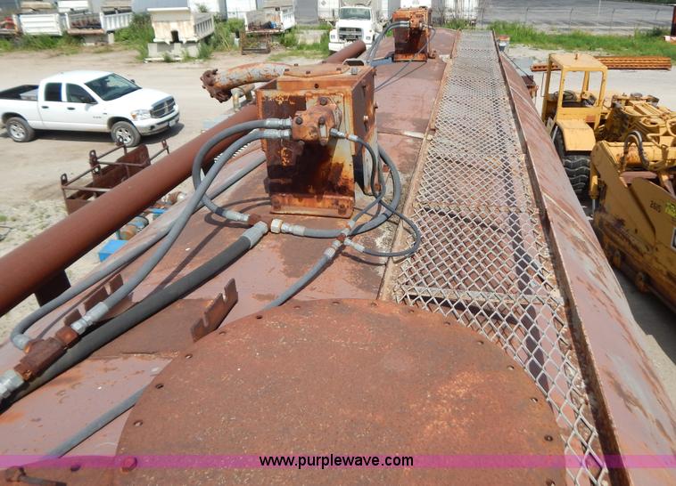 image for item G3280 Approximately 10,000 gallon portable tank