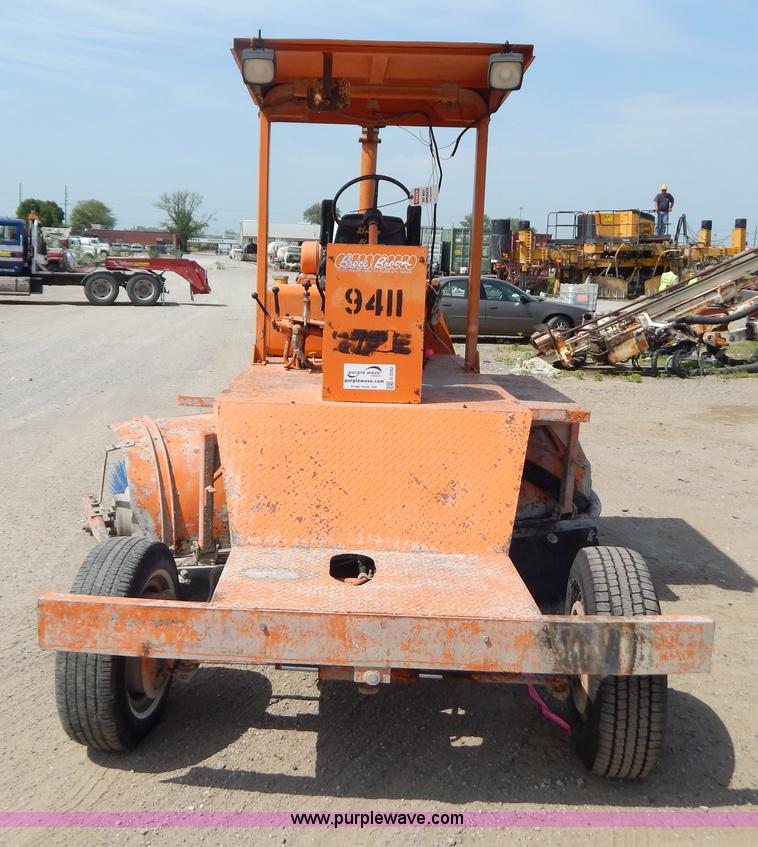 image for item G3282 Broce RC300 broom