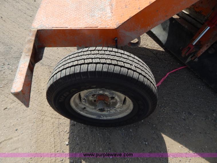 image for item G3282 Broce RC300 broom