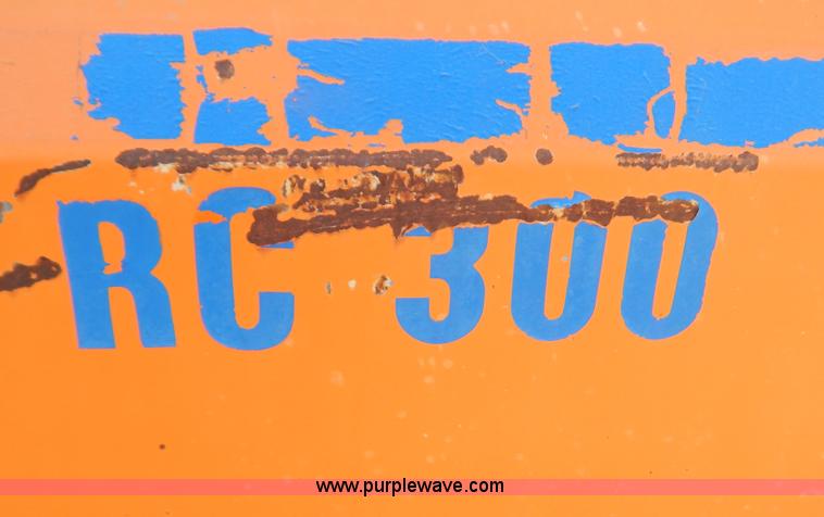 image for item G3282 Broce RC300 broom