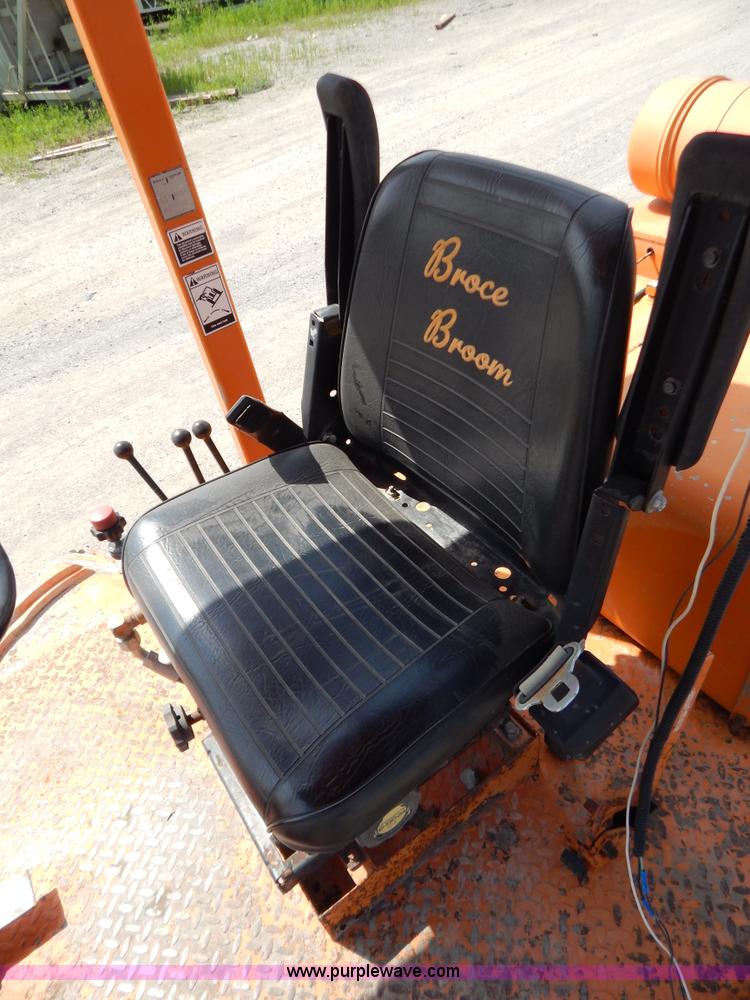 image for item G3282 Broce RC300 broom