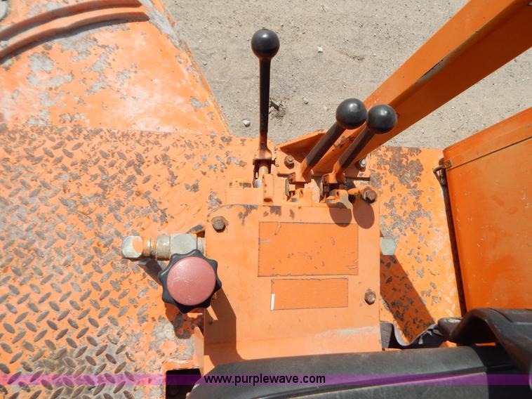 image for item G3282 Broce RC300 broom