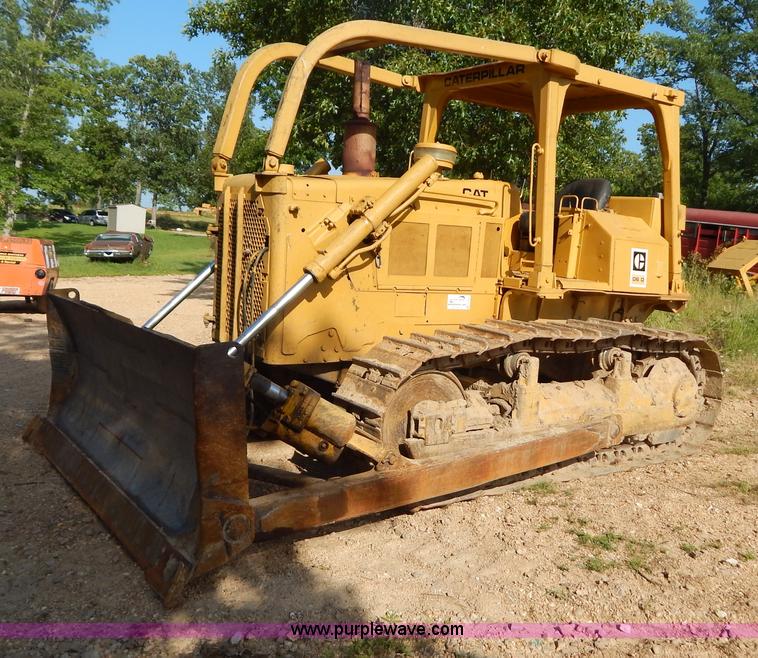 image for item G9500 1977 Caterpillar D6D dozer