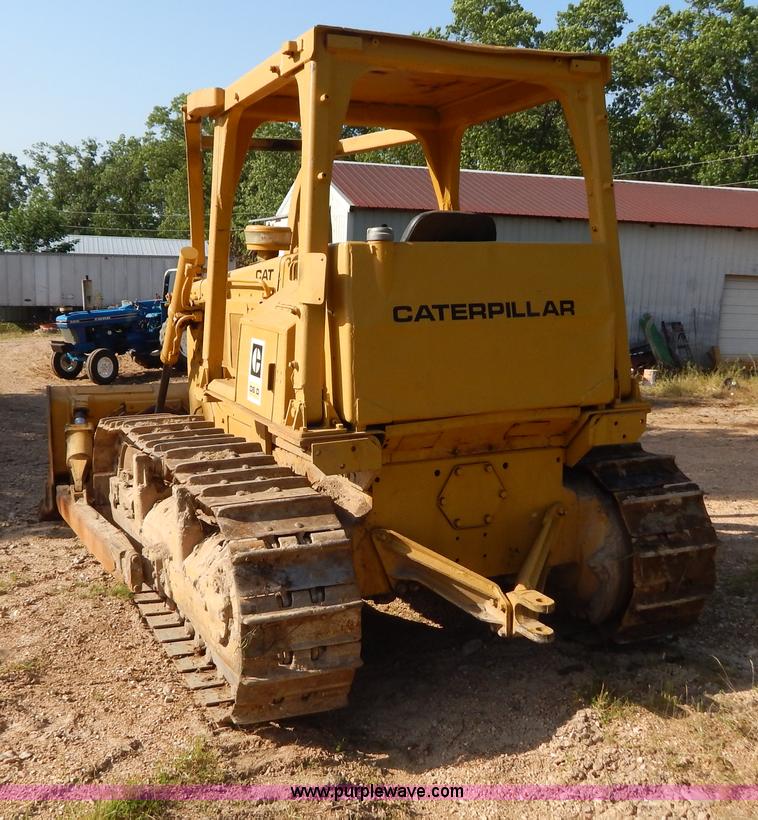 image for item G9500 1977 Caterpillar D6D dozer