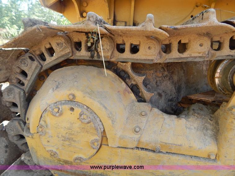image for item G9500 1977 Caterpillar D6D dozer