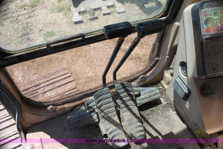 image for item H7463 1994 Caterpillar 330L excavator