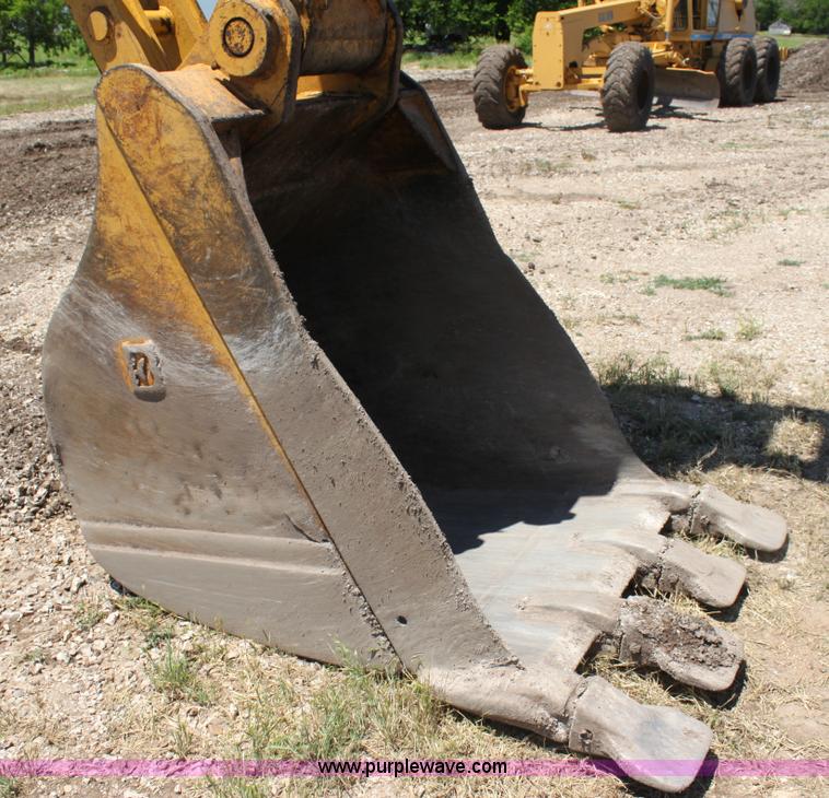 image for item H7463 1994 Caterpillar 330L excavator
