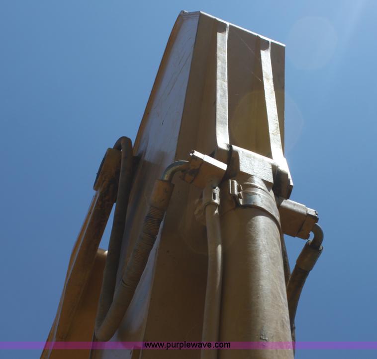 image for item H7463 1994 Caterpillar 330L excavator