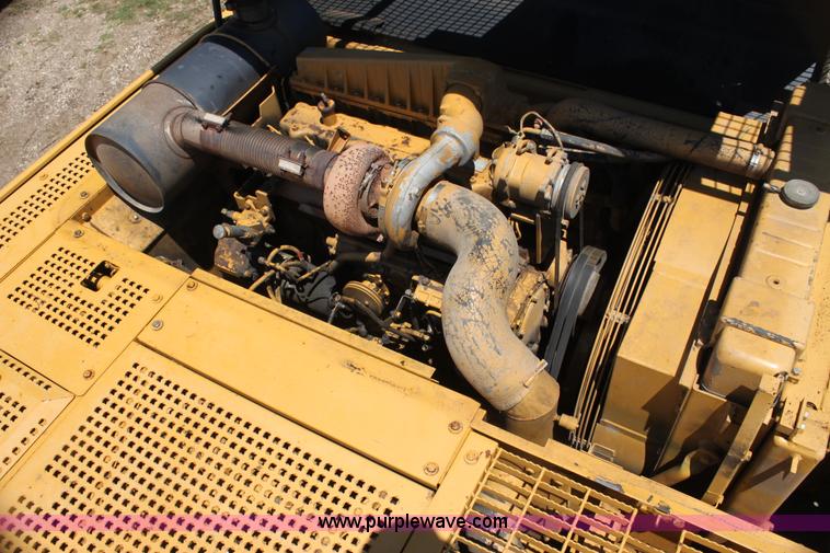 image for item H7463 1994 Caterpillar 330L excavator