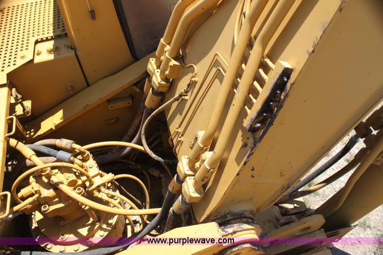 image for item H7463 1994 Caterpillar 330L excavator