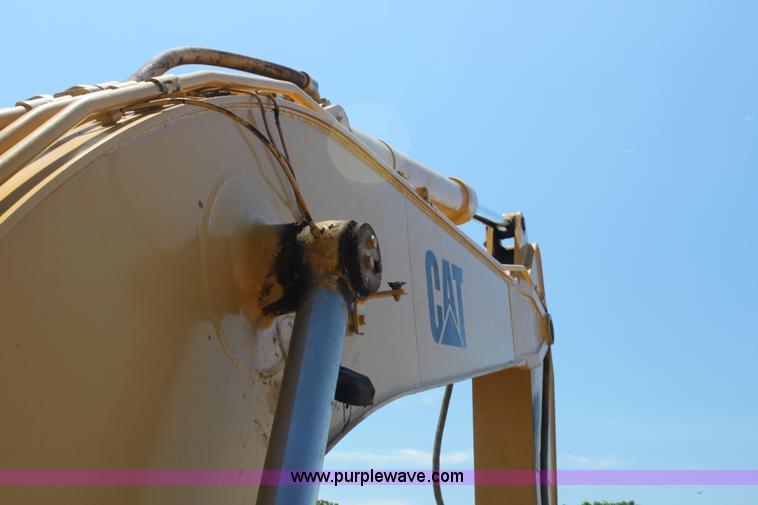 image for item H7463 1994 Caterpillar 330L excavator