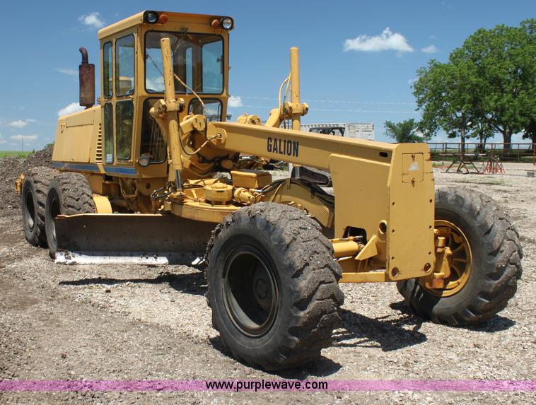 image for item H7466 1980 Galion A550 articulated motor grader