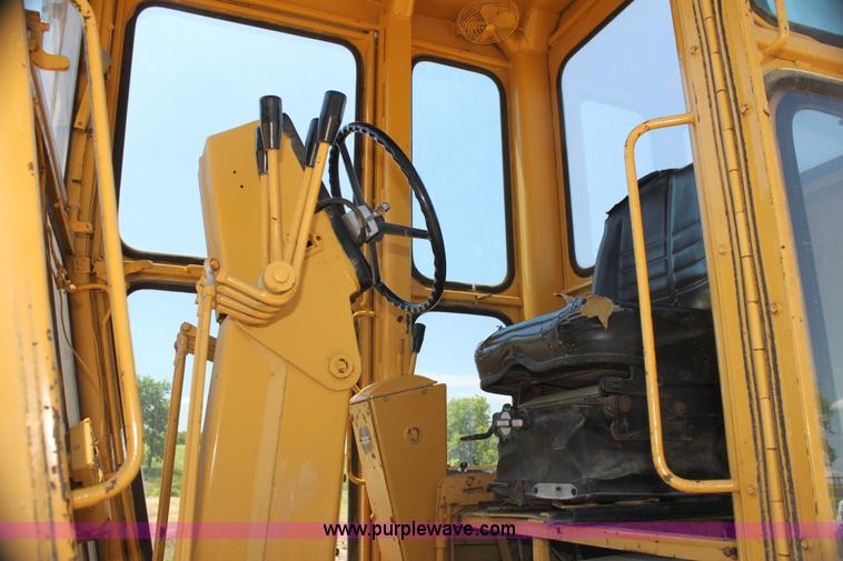 image for item H7466 1980 Galion A550 articulated motor grader