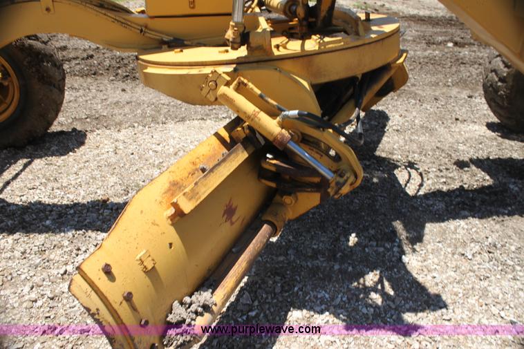 image for item H7466 1980 Galion A550 articulated motor grader