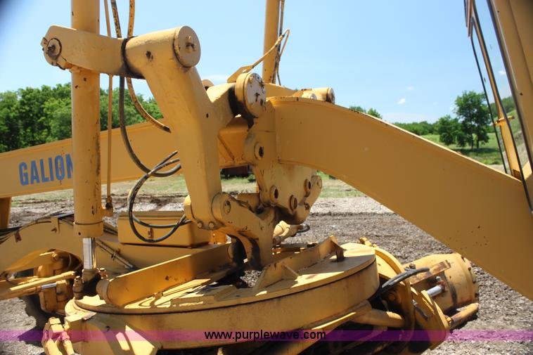 image for item H7466 1980 Galion A550 articulated motor grader