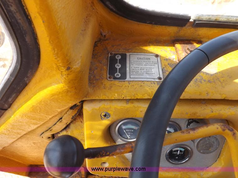 image for item I7724 1964 Caterpillar 944A wheel loader