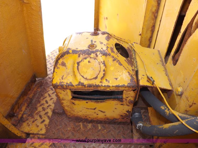 image for item I7724 1964 Caterpillar 944A wheel loader