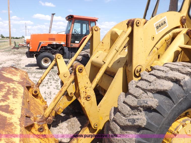 image for item I7724 1964 Caterpillar 944A wheel loader